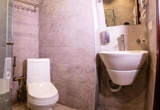 Отель TM Apart Hotel Тбилиси Стандартный двухместный номер с 1 кроватью-4